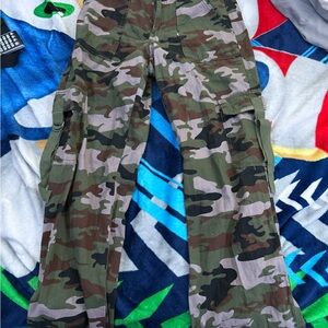 Camouflage Cargo Pants - Green Camo Print